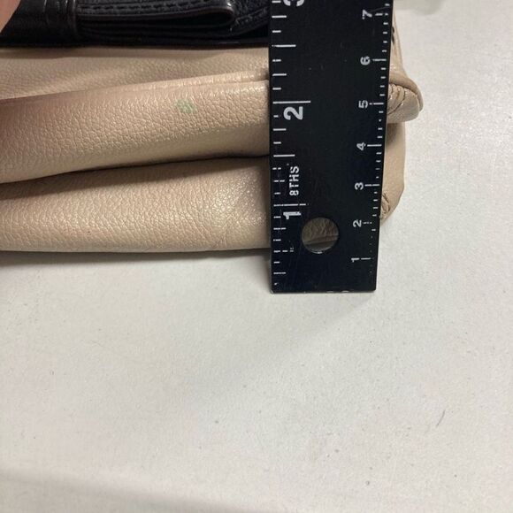 KATE SPADE Villabella Avenue Celina Leather Crossbody Bow Bag Tan & Black - Picture 4 of 12